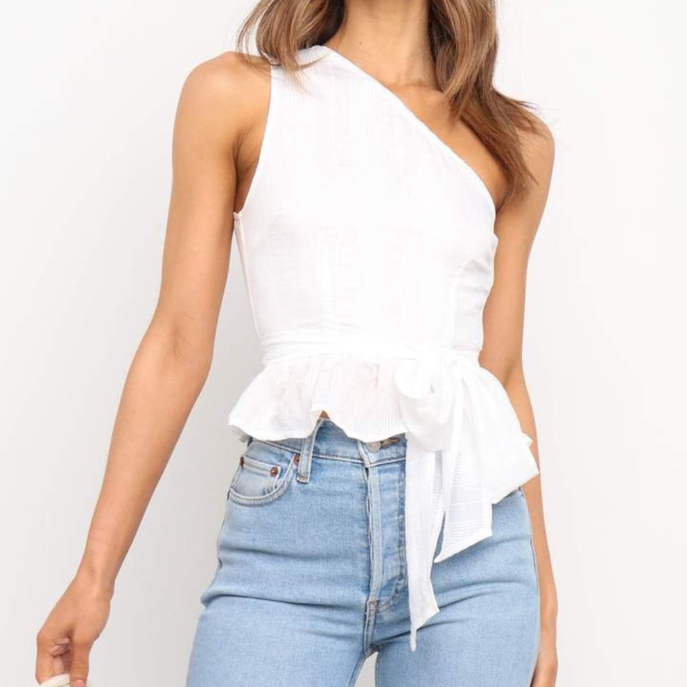 NWT One Shoulder White Top with Ruffle Hem